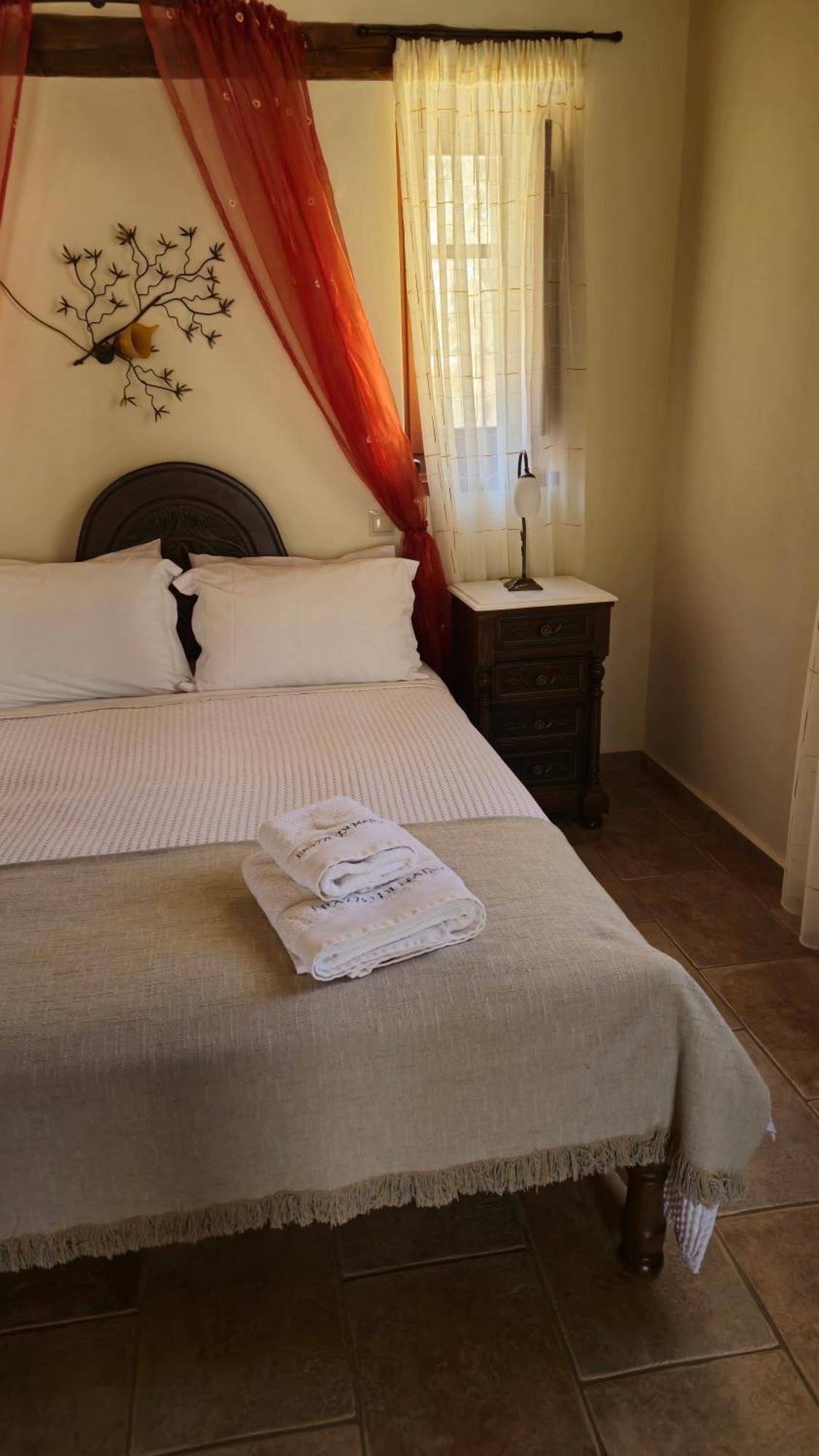 Brazzo Di Maina Hotel Oitilon Exterior photo
