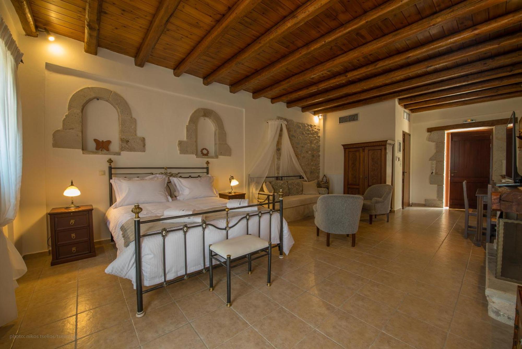 Brazzo Di Maina Hotel Oitilon Exterior photo